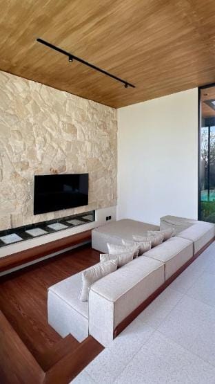 Seaside Temple Pererenan Villa in North Kuta