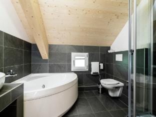 Welcoming chalet with hot tub Vacation rental in Carinthia, Austria