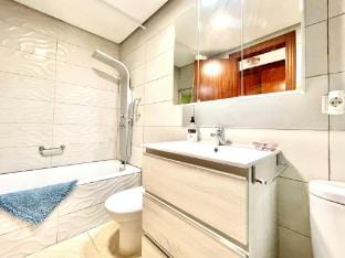Apartment in Malaga with Sea Views  Pool Apartment in Torremolinos