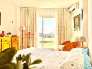 Apartment in Malaga with Sea Views  Pool Apartment in Torremolinos