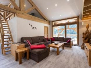 Chalet in Paradiski with Spa  Stunning Views Apartment in Bellentre