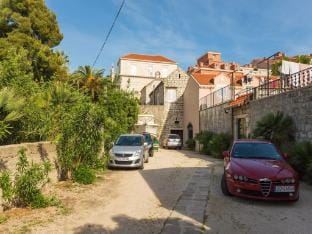 Villa Marini Dvori - Two-Bedroom Apartment with Terrace Apartment in Dubrovnik