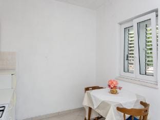 Guest House Oreb - One Bedroom Apartment with Terrace and Sea View Apartment in Dubrovnik-Neretva County