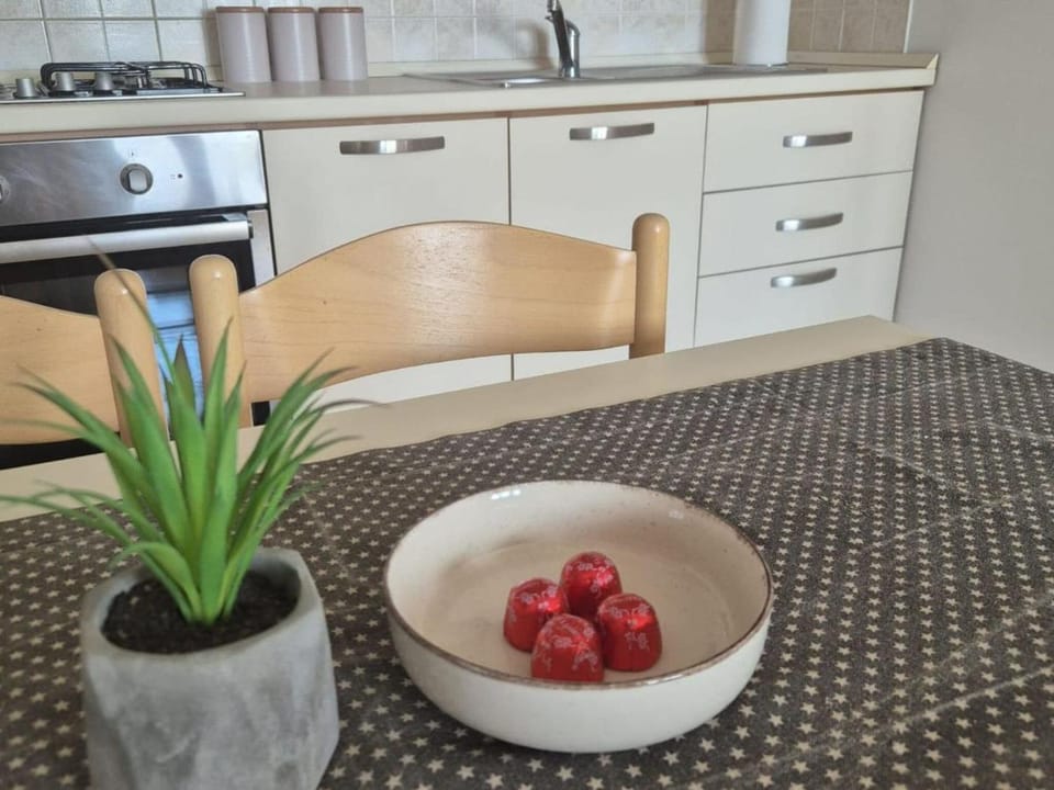 Apartment Mia - Two-Bedroom Apartment with Balcony and Sea View Apartment in Dubrovnik