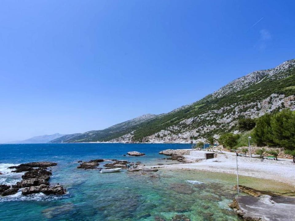 Apartments Villa Dingac- Borak - Comfort One Bedroom Apartment with Balcony and Sea View No. 4 Apartment in Dubrovnik-Neretva County
