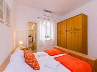 Rooms Batina- Standard Double Room-2 Apartment in Dubrovnik