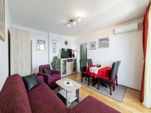 Blue Harmony Sea View Apartment - Two Bedroom Apartment with Balcony and Sea View Apartment in Dubrovnik
