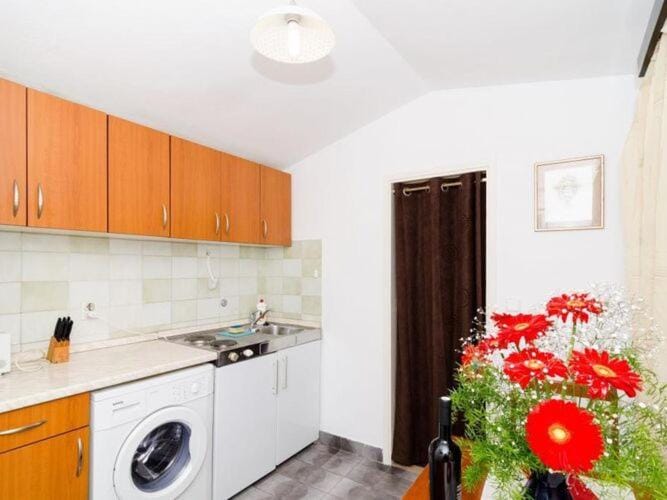 Apartments Paula - Studio Apartment with Terrace and Sea View Apartment in Dubrovnik