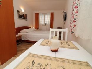 Apartments Sergej-Standard Studio apartment with Terrace and Sea View  Natasa Apartment in Dubrovnik-Neretva County