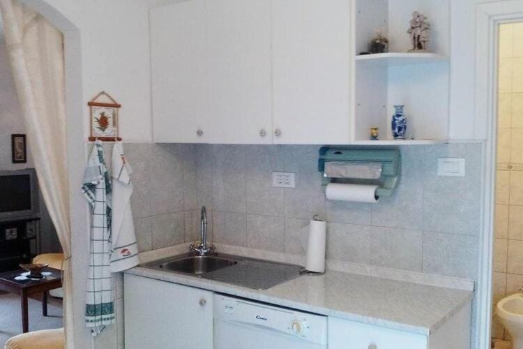 Apartment Agata - Two Bedroom Apartment with Terrace and Sea View ST Apartment in Split-Dalmatia County