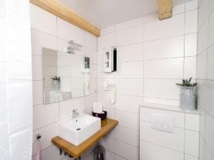 Lavender Garden Apartments - Comfort Studio Apartment Ground Floor - APT 2 Apartment in Dubrovnik
