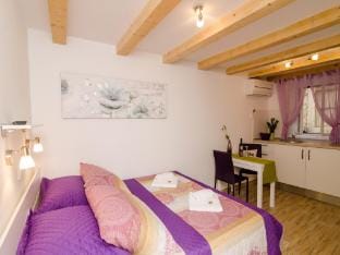Lavender Garden Apartments - Comfort Studio Apartment Ground Floor - APT 2 Apartment in Dubrovnik