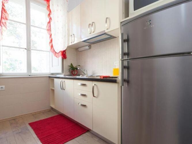 Villa Iveta - Two-Bedroom Apartment with Terrace and Sea View Niksa Apartment in Dubrovnik