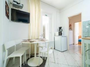 Apartments Nikolina LU - One-Bedroom Apartment with Balcony Apartment in Dubrovnik-Neretva County