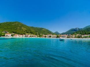 Apartment Dalmatin Zuljana - Two-Bedroom Apartment 1 Apartment in Dubrovnik-Neretva County
