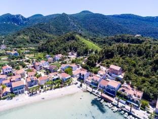Apartment Dalmatin Zuljana - Two-Bedroom Apartment 1 Apartment in Dubrovnik-Neretva County