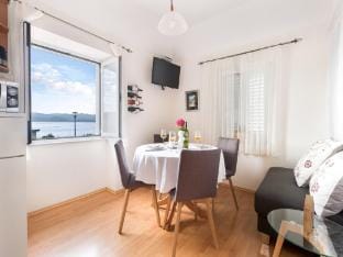 Apartments Lotea - Two-Bedroom Apartment with Terrace and Sea View Apartment in Cavtat