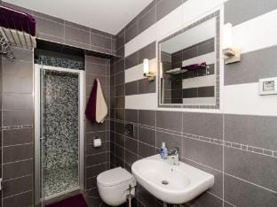 Apartments Gaura - Comfort One-Bedroom Apartment with Terrace Apartment in Dubrovnik