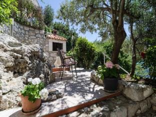 Guest House Daniela - Double Room with Terrace and Sea View - SOBA 8 Apartment in Mlini