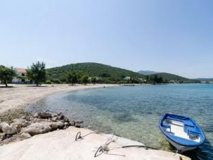 Apartments Gusti - One Bedroom Apartment with Terrace and Sea View Apartment in Dubrovnik-Neretva County