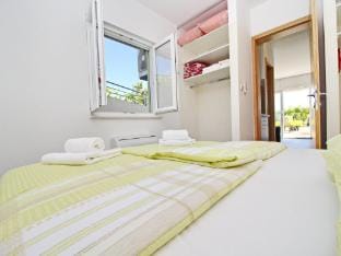Apartments Gusti - One Bedroom Apartment with Terrace and Sea View Apartment in Dubrovnik-Neretva County