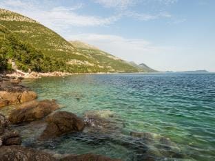 Apartment Giovani - Two Bedroom Apartment with Balcony and Sea View Apartment in Dubrovnik-Neretva County