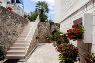 Guest House Raguz - Double Room - 3 Apartment in Dubrovnik