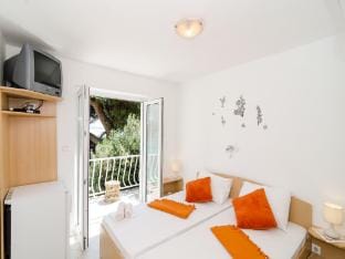 Apartment in Mlini for 2 people Apartment in Mlini