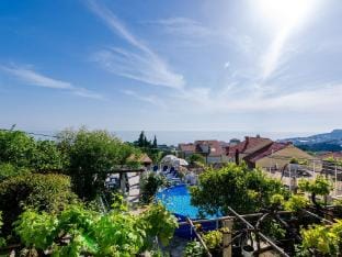 Apartments Nicol - Two-Bedroom Apartment with Balcony and Sea View Apartment in Dubrovnik