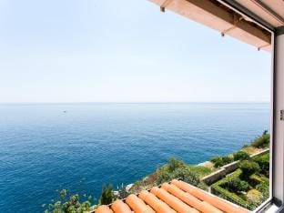 Apartment Gigi - Two Bedroom Apartment with Terrace and Sea View Apartment in Dubrovnik