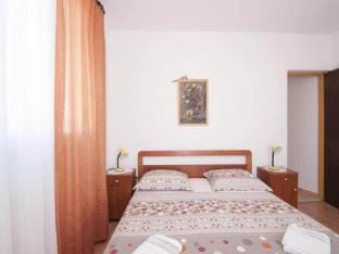 Apartments Mira -One Bedroom Apartment with Terrace and Sea ViewA1 Apartment in Split-Dalmatia County