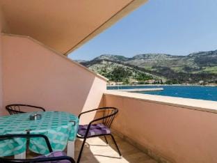 Apartments Bezek - Studio Apartment with Sea View Apartment in Dubrovnik-Neretva County