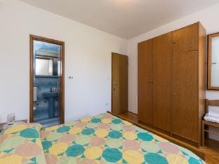 Apartments Kisic-Three Bedroom Apartment with Sea View Apartment in Mlini