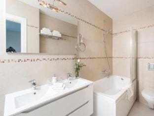 Five Bedroom Villa with Private Pool  Sea View Villa in Dubrovnik-Neretva County