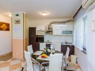 Apartments Nicol - Two-Bedroom Apartment with Terrace and Sea View Apartment in Dubrovnik
