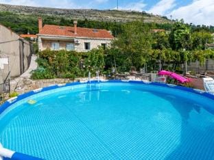 Apartments Nicol - Two-Bedroom Apartment with Terrace and Sea View Apartment in Dubrovnik