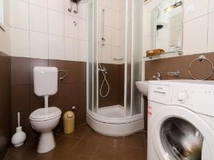 Apartments Senjo - One Bedroom Apartment with Balcony and Side Sea View Apartman 6 Apartment in Cavtat