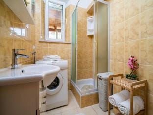 Apartments and Room Frane- Standard Studio with Terrace Apartment in Dubrovnik