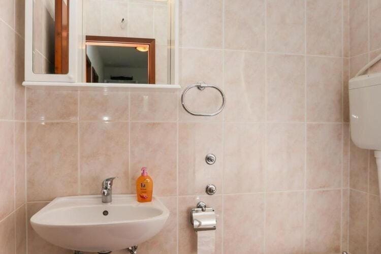Villa Celenca - Superior Two Bedroom Apartment with Balcony Sea View - A2 Apartment in Dubrovnik-Neretva County