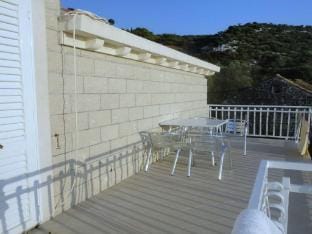 Apartments Marija Slano- Two-Bedroom Apartment with Balcony and Sea View - 2 B Apartment in Dubrovnik-Neretva County