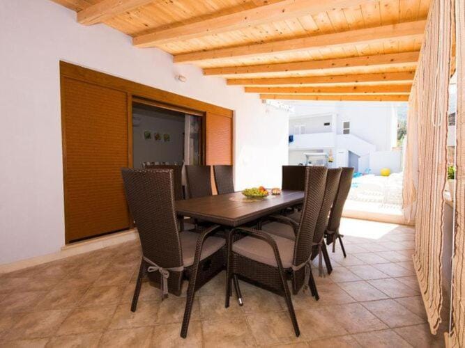 Holiday Home Belmondo- Three Bedroom Home with Terrace and Private Pool A6 Vacation rental in Dubrovnik-Neretva County