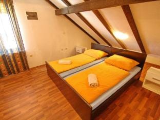 Apartments Lemes - Comfort One Bedroom Apartment with Garden View Apt5 Apartment in Dubrovnik-Neretva County