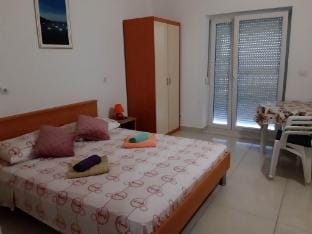 Apartments Franka Saplunara-Double Room with Terrace and Sea View Apartment in Korita, Mljet
