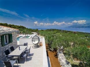 Holiday Home Bliss - Holiday Home with Outdoor Pool and Sea View ST Vacation rental in Split-Dalmatia County