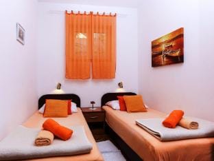 Apartments Lina - Two Bedroom Apartment with Terrace A1 Apartment in Dubrovnik-Neretva County