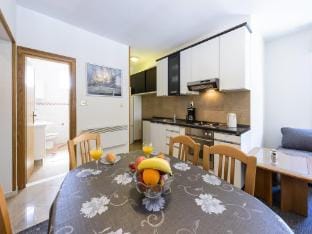 Apartment Tija - Two Bedroom Apartment with Balcony and Partial Sea ViewA42 Apartment in Dubrovnik