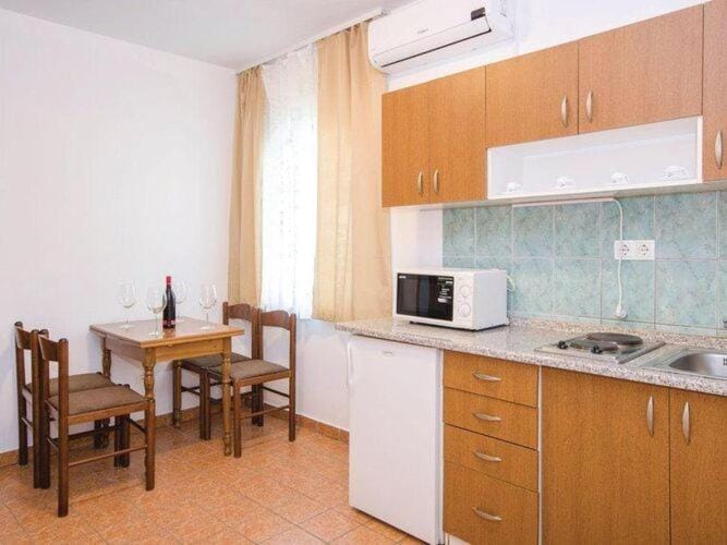 Apartments Ciovo - Basic Two Bedroom Apartment A3 Apartment in Okrug Gornji