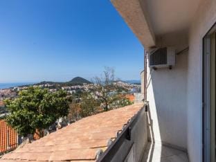 Apartment Milic - Two Bedroom Apartment with Terrace and Sea View Sinjska 15 Apartment in Dubrovnik