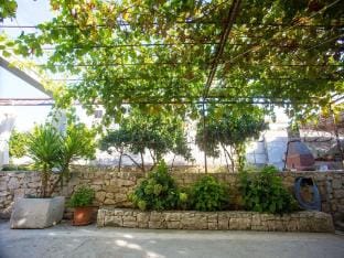 Apartments Lenka - Two Bedroom Apartment with Garden Terrace A4 Apartment in Split-Dalmatia County