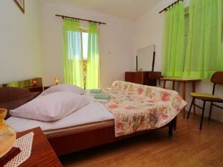 Three bedroom apartment with terrace Apartment in Dubrovnik-Neretva County